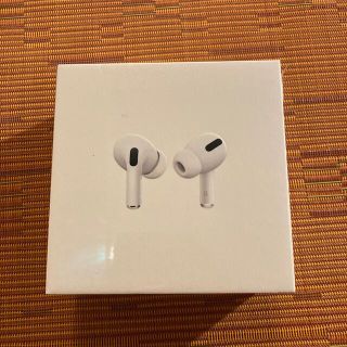 アップル(Apple)のAirPods Pro MLWK3J/A MagSafeケース　新品未開封品(ヘッドフォン/イヤフォン)