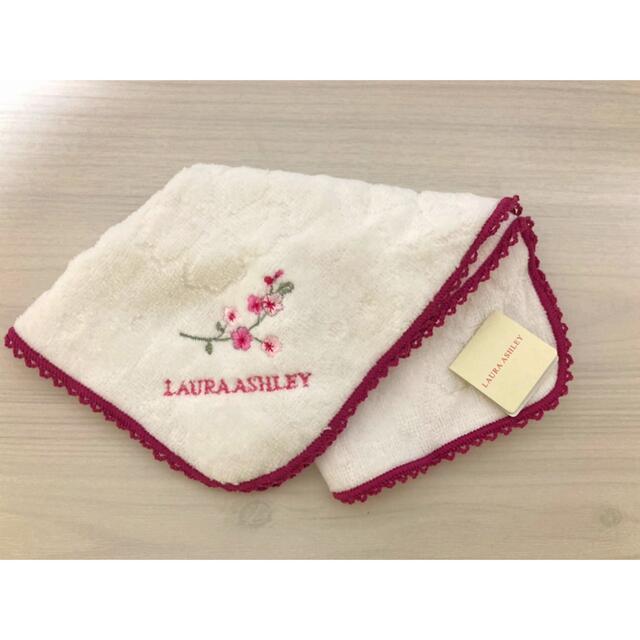 LAURA ASHLEY(ローラアシュレイ)のLAURA ASHLEY ハンカチ レディースのファッション小物(ハンカチ)の商品写真