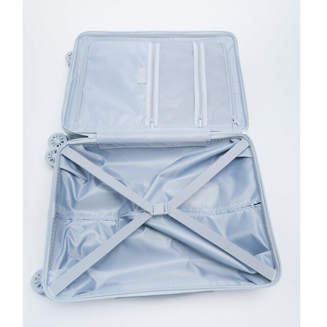 ZARA(ザラ)のZARA リシッド スーツケース　ブルー レディースのバッグ(スーツケース/キャリーバッグ)の商品写真