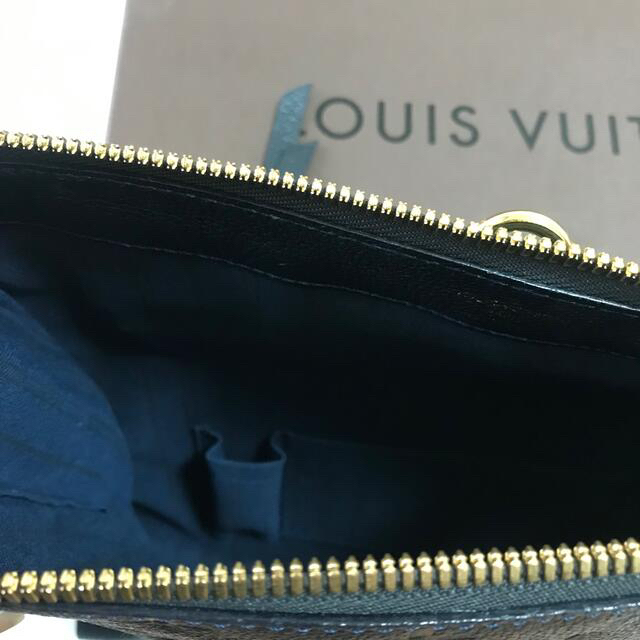 LOUIS VUITTON(ルイヴィトン)の ヴィトン モノグラム アンプラント ペティントクラッチ セカンド レザー 本物 レディースのバッグ(クラッチバッグ)の商品写真