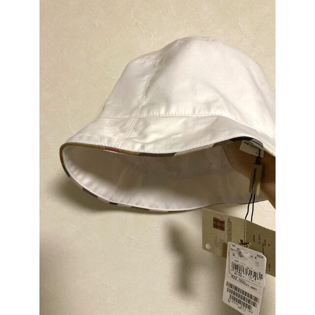 BURBERRY(バーバリー)の【レア】バーバリー　バゲットハット　白 レディースの帽子(ハット)の商品写真