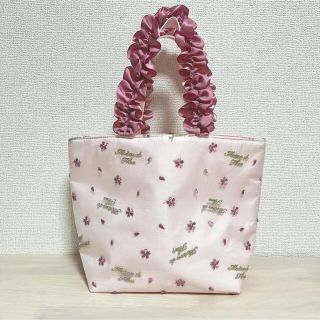 メゾンドフルール(Maison de FLEUR)の【未使用に近い】Maison de FLEUR 桜チュールフリルトート(トートバッグ)