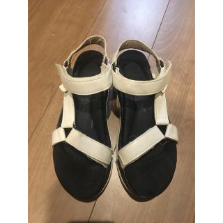 テバ(Teva)の【専用】Teva テバ　サンダル　白×黒　24センチ&adidasスタンスミス(サンダル)