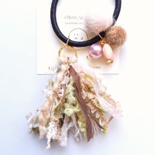 【sale】カラフルなタッセルのヘアゴム*【a53】(ヘアアクセサリー)