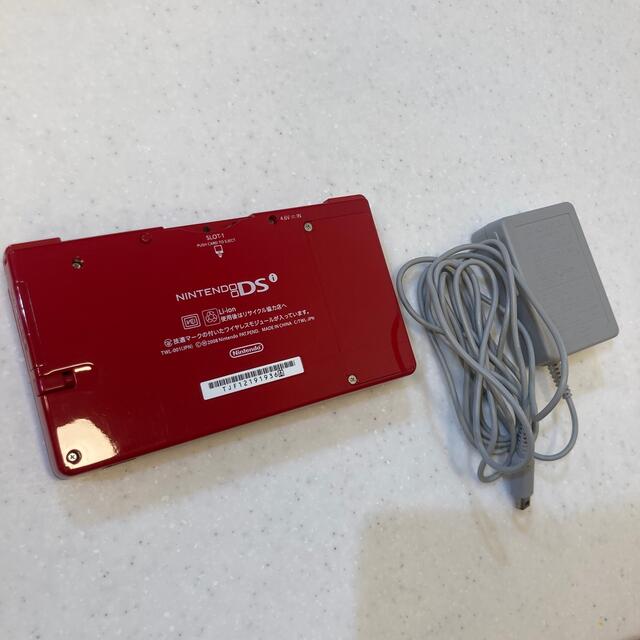 ニンテンドーDS(ニンテンドーDS)の【中古】【美品】Nintendo  DSi 本体 ニンテンドー DSI RED エンタメ/ホビーのゲームソフト/ゲーム機本体(携帯用ゲーム機本体)の商品写真