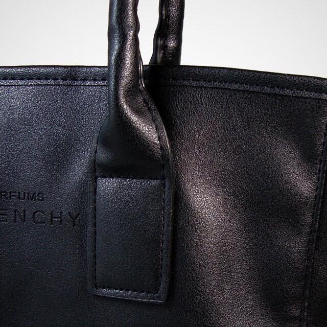 GIVENCHY(ジバンシー) ノベルティ　トートバッグ   ブラック