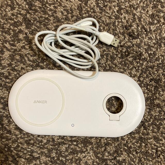 Anker PowerWave+ Pad with Watch Holder スマホ/家電/カメラのスマートフォン/携帯電話(バッテリー/充電器)の商品写真