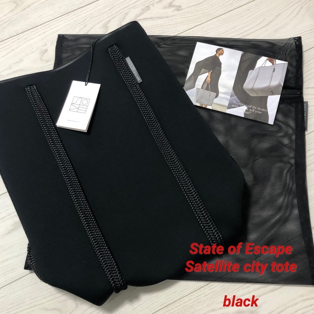 希少　State of Escape  サテライトシティトート　black