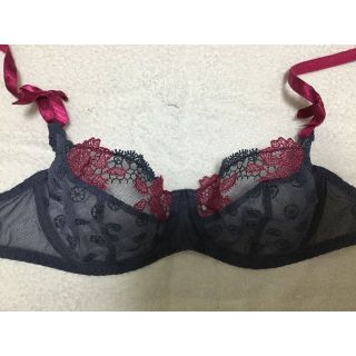 シモーヌペレール(Simone Perele)のAUBADEオーバドゥROSE PIQUANTE 75Bブラ単品　ヴィンテージ(ブラ)