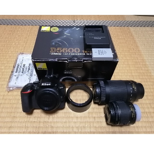 緊急値下げ★バッグ付き★ Nikon d5600 ダブルズームキット