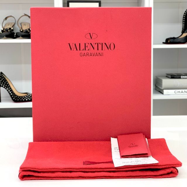 VALENTINO(ヴァレンティノ)の3025 ヴァレンティノ ロックスタッズ パテントレザー パンプス バイカラー レディースの靴/シューズ(ハイヒール/パンプス)の商品写真