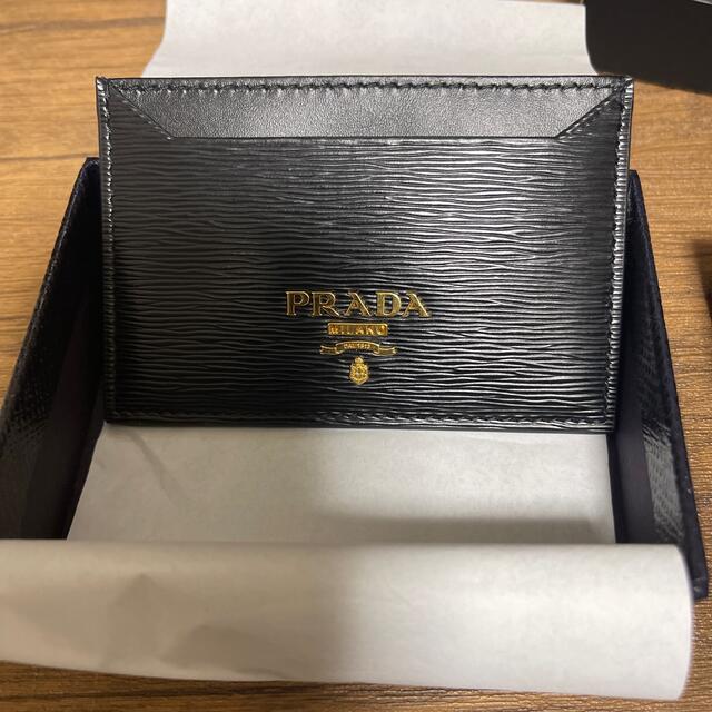 PRADA 定期入れ