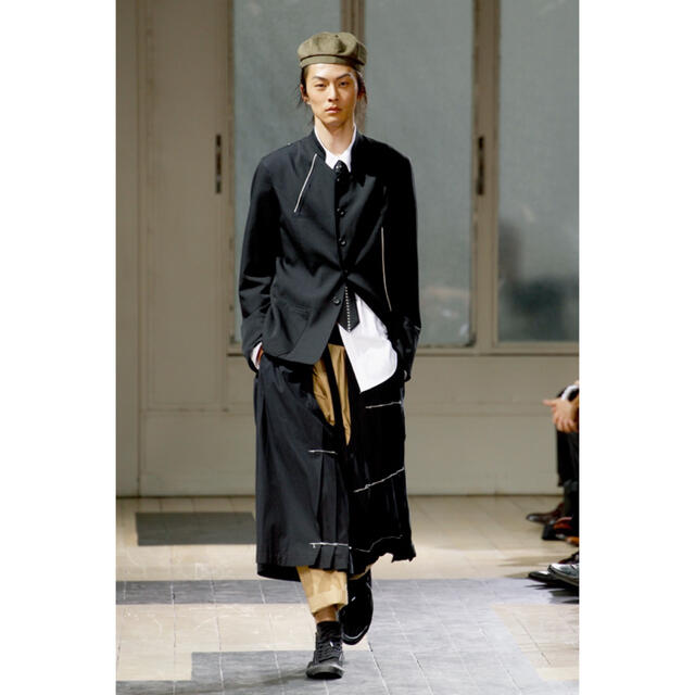 Yohji Yamamoto POUR HOMME ヨウジヤマモト プールオム 22SS LOOK18 ダリア柄ベルト付シルクジャケット ブラック HG-J30-822