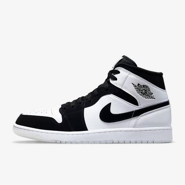 靴/シューズAir Jordan 1 mid Black White Diamond