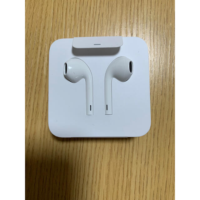 Apple(アップル)のアップル　純正　イヤホン スマホ/家電/カメラのオーディオ機器(ヘッドフォン/イヤフォン)の商品写真