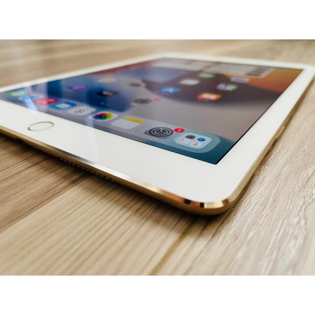 iPad(アイパッド)のApple iPad  Pro Cellular 9.7インチ SIMフリー スマホ/家電/カメラのPC/タブレット(タブレット)の商品写真