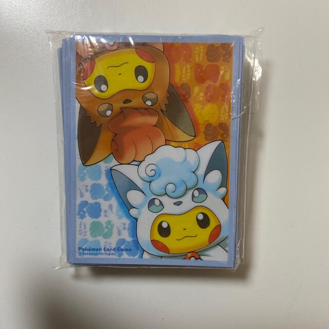 ポケモンカード スリーブ ピカチュウ ポンチョ ロコン アローラロコン