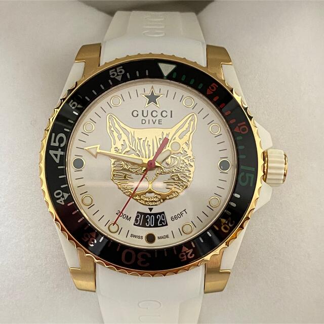 お気にいる Gucci 新品GUCCIグッチダイヴYA136322猫ダイバーズミディアムウォッチ腕時計 - 腕時計