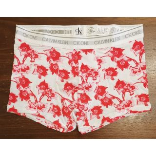 カルバンクライン(Calvin Klein)のカルバンクライン　新品　メンズ　ボクサーパンツ(フラワー/ホワイトS)(ボクサーパンツ)