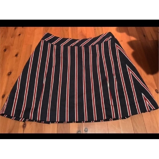 666(シックスシックスシックス)の666 パンク punk ストライプ スカート M レディースのスカート(ひざ丈スカート)の商品写真