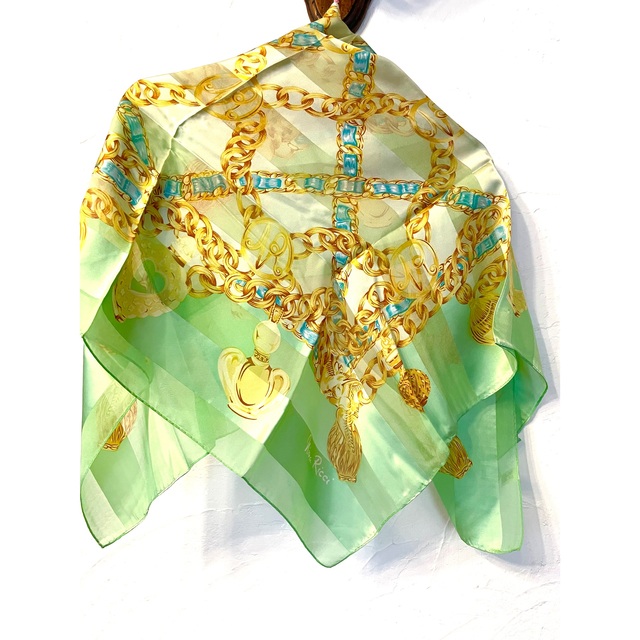 NINA RICCI(ニナリッチ)の[新品.未使用] ニナリッチスカーフ レディースのファッション小物(バンダナ/スカーフ)の商品写真