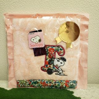 スヌーピー(SNOOPY)の【SNOOPY】スヌーピー　イニシャルタオル☆T☆【PEANUTS】(ハンカチ)