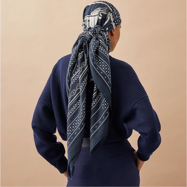 エルメス HERMES バンダナ カシシル カシミアシルク ネイビー 2021 エルメス HERMES バンダナ カシシル カシミアシルク ネイビー 2021