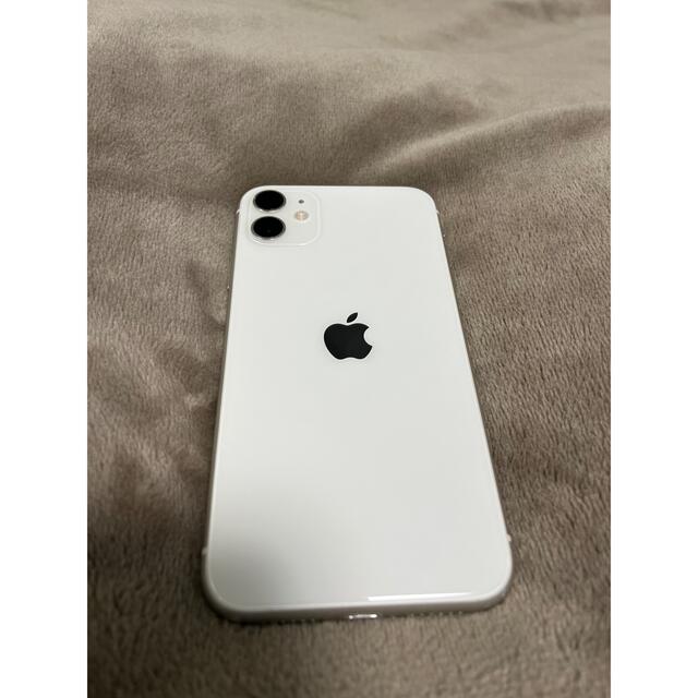 Apple(アップル)のiPhone11 64GB ホワイト　SIMロック解除済み スマホ/家電/カメラのスマートフォン/携帯電話(スマートフォン本体)の商品写真