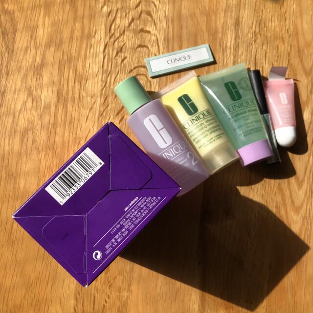 CLINIQUE(クリニーク)の新品 クリニーク CLINIQUE ギフトセット 5点セット コスメ/美容のキット/セット(サンプル/トライアルキット)の商品写真