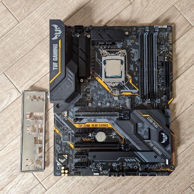 PCパーツ】Core i7 8700kとマザボ、グラボセット【ASUS】-