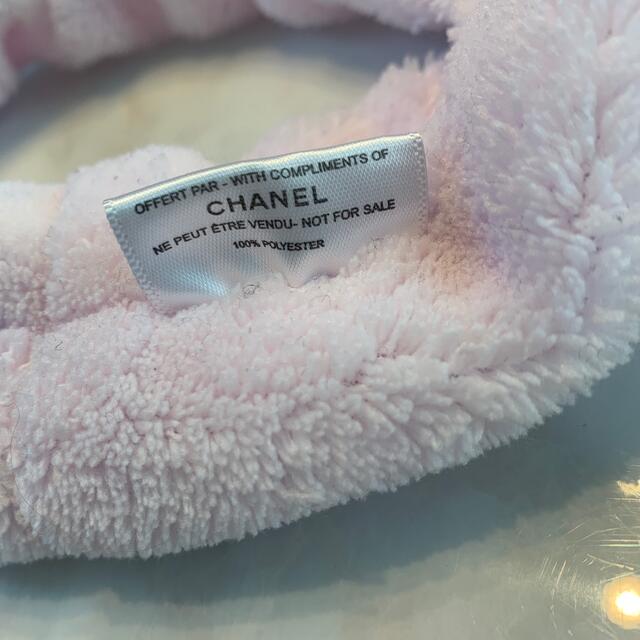 CHANEL(シャネル)のシャネル ヘアバンド ノベルティー レディースのヘアアクセサリー(ヘアバンド)の商品写真