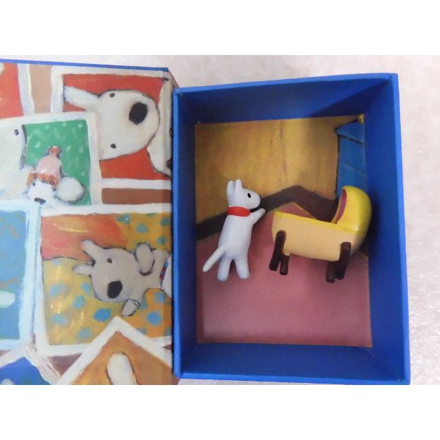 リサとガスパール　絵本ボックス　ジオラマ　マグネット　3種 エンタメ/ホビーのおもちゃ/ぬいぐるみ(キャラクターグッズ)の商品写真