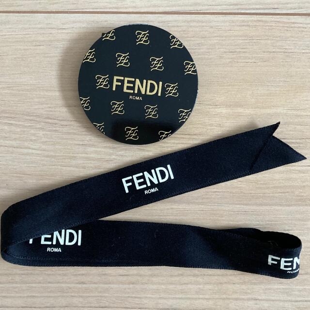 FENDI - 美品 FENDI 箱 リボン クリップの通販 by りん's shop