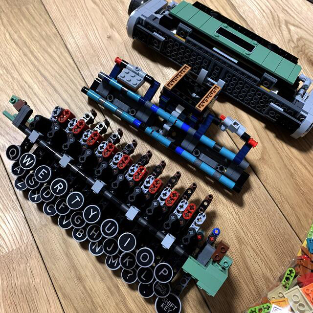 Lego(レゴ)のLEGO  レゴ  タイプライター 21327 キッズ/ベビー/マタニティのおもちゃ(積み木/ブロック)の商品写真