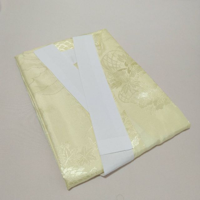 二尺袖長襦袢（黄色）　白半衿付　着物　卒業式　和装小物　袴　新品