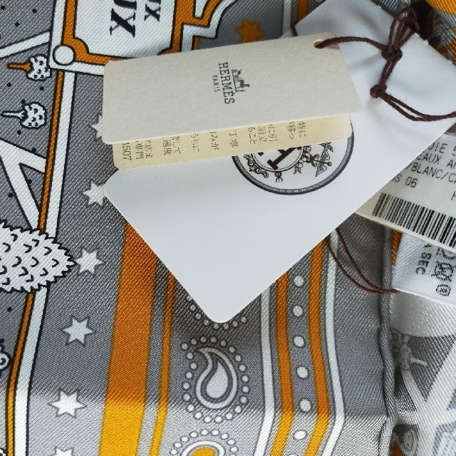 Hermes - クーポン期間中価格 エルメスカレ バンダナ 55新パリの恋人の
