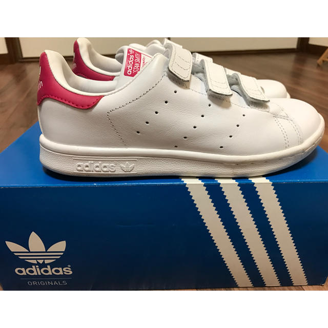 adidas(アディダス)のadidaa スタンスミス 21 ピンク レディースの靴/シューズ(スニーカー)の商品写真