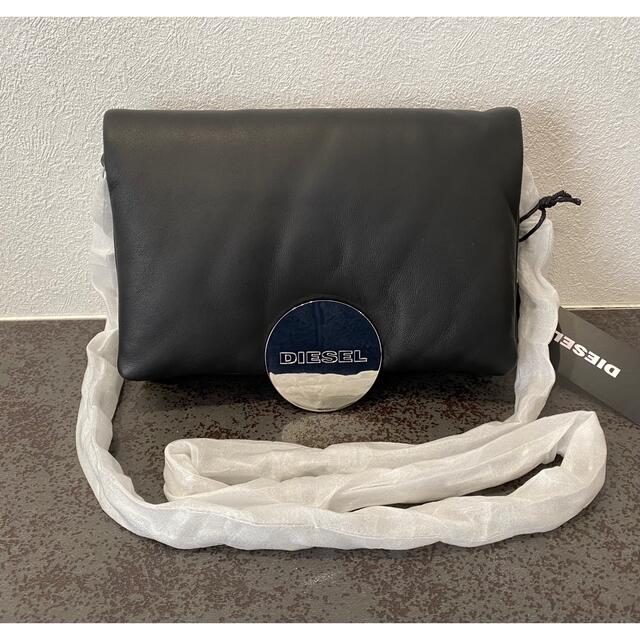 DIESEL(ディーゼル)の【新品、未使用】DIESEL レザー ショルダーバッグ クラッチバッグ Sサイズ レディースのバッグ(ショルダーバッグ)の商品写真