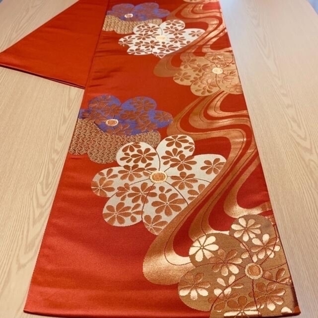 👘新品❣️正絹 帯地 タペストリー 兼 テーブルランナー ハンドメイド ... ????新品❣️正絹 帯地 タペストリー 兼 テーブルランナー ハンドメイド