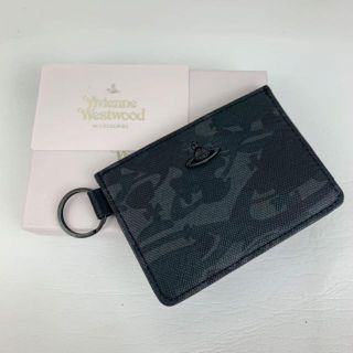 ヴィヴィアンウエストウッド(Vivienne Westwood)のVivienne Westwood オーブ柄　カードケース　ブラック　レザー(名刺入れ/定期入れ)