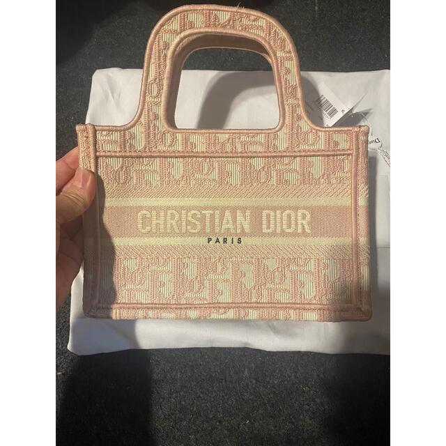 一番の贈り物 Christian Dior - ブックトート　ミニ　未使用　刺繍 トートバッグ