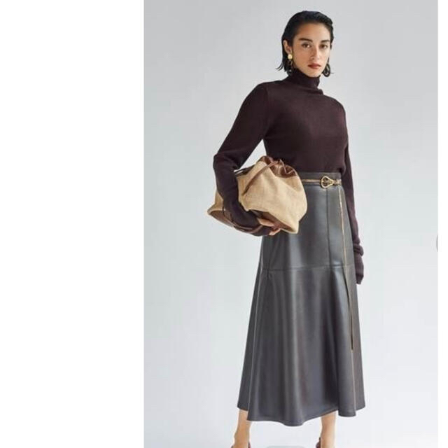 Mila Owen(ミラオーウェン)のミラオーウェン　マーメイド　フェイクレザー　スカート ブラウン レディースのスカート(ロングスカート)の商品写真