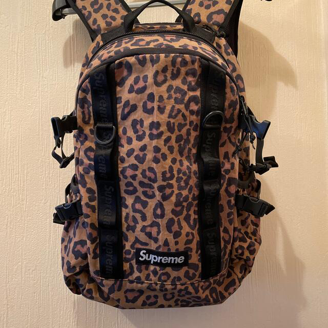 SUPREME シュプリーム 20AW Backpack Leopardのサムネイル