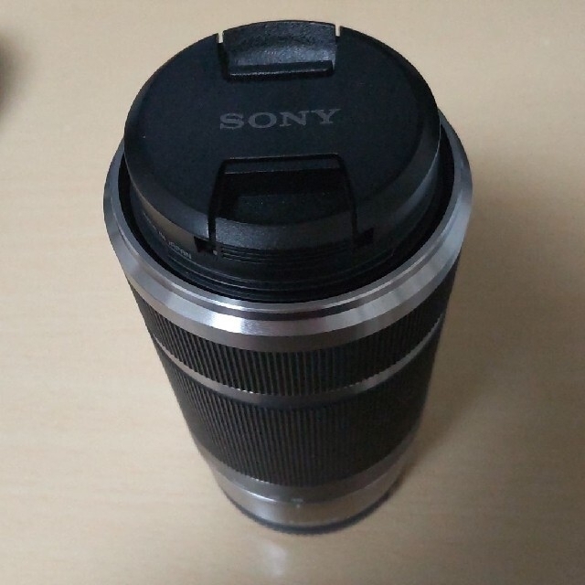 SONY(ソニー)のSony　一眼レフカメラ　α6400 ダブルズームレンズキット スマホ/家電/カメラのカメラ(ミラーレス一眼)の商品写真
