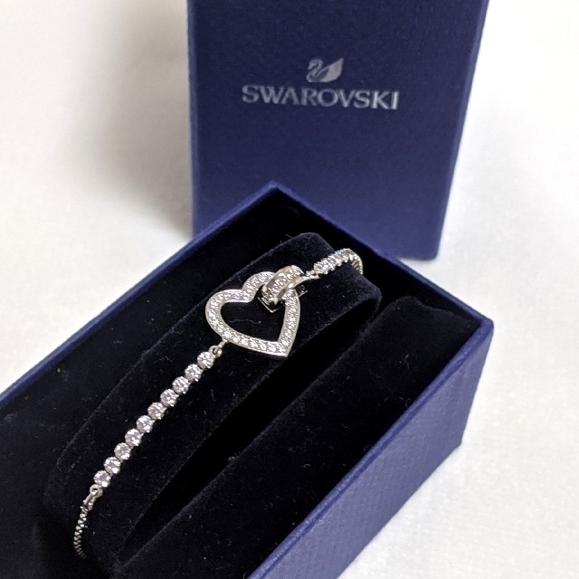 SWAROVSKI(スワロフスキー)の【SWAROVSKI】ハートブレスレット♡ LOVELY ♡ スワロフスキー レディースのアクセサリー(ブレスレット/バングル)の商品写真