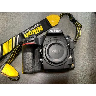 ニコン(Nikon)のカメラマン引退品　Nikon おまけ多数破格(デジタル一眼)