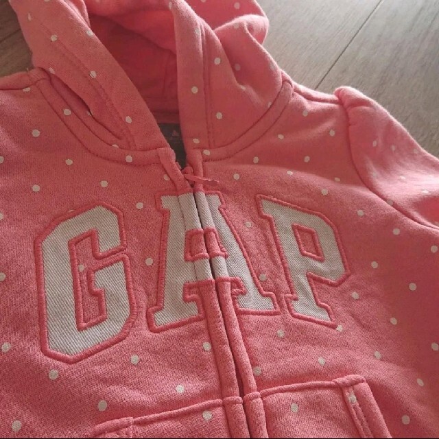 babyGAP(ベビーギャップ)の裏起毛であったか♡70 ベビーギャップ パーカー キッズ/ベビー/マタニティのベビー服(~85cm)(ジャケット/コート)の商品写真