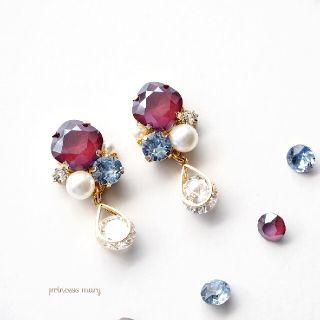 雫ジルコニア》ダークレッド&ライトサファイア♡﻿bijouピアス(ピアス)