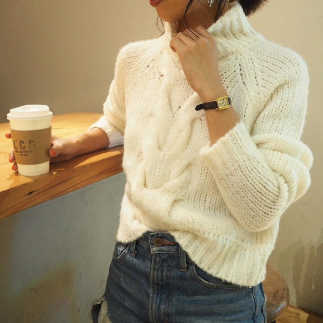 Highneck Cable Knit