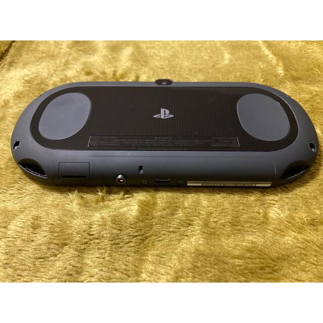 PlayStation Vita(プレイステーションヴィータ)のSONY PlayStationVITA 本体  PCH-2000 ZA11 エンタメ/ホビーのゲームソフト/ゲーム機本体(携帯用ゲーム機本体)の商品写真